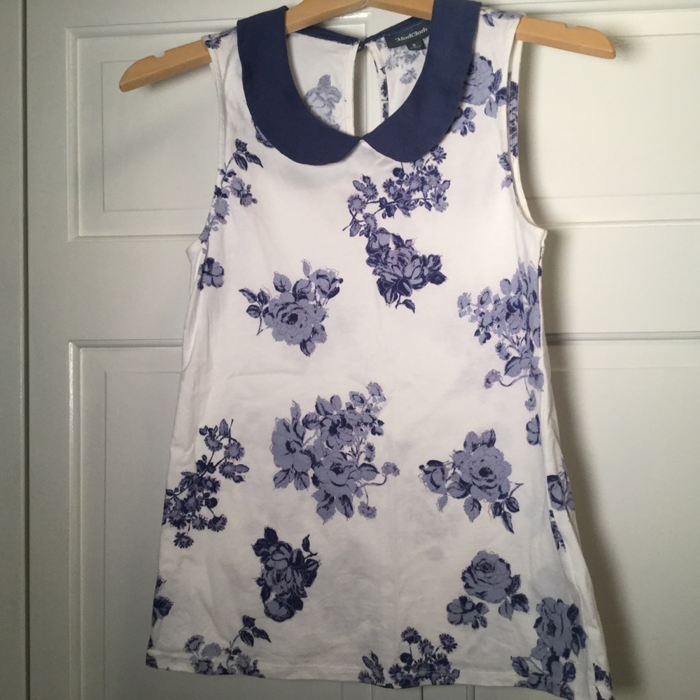 LAST CHANCE-Moving Sale! ModCloth floral top. NWOT